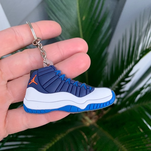 Accessories - Nike Sneakers Keychain